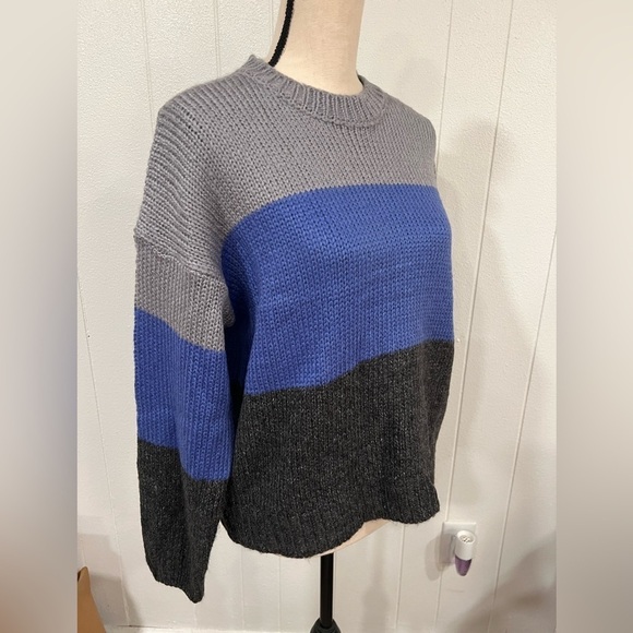 Lumiere Urban Outfitters color block sweater NWT size M - Picture 2 of 5